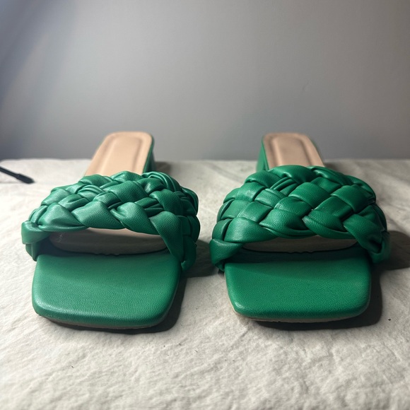 Emerald Green Braided Sandals - Picture 2 of 5